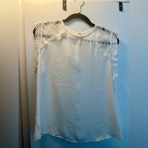 EXPRESS CREW NECK LACE SLEEVE GRAMMERCY BLOUSE SIZE M NWOT